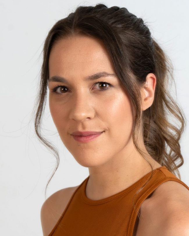 Claudia Zamora representante